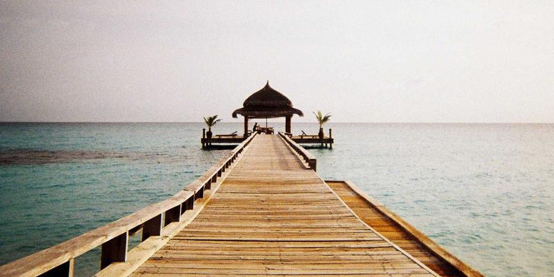 从焊接工艺到微控制器：深度解析车规级电子元件的AEC-Q认证与ISO 26262功能安全