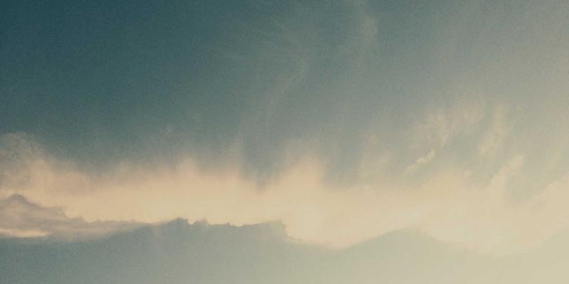 柔性电子与生物相容封装：IoT可穿戴设备原型设计与PCB创新的关键